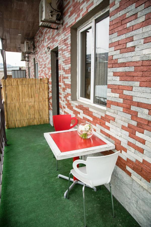 Nuryan Hotel Yerevan Exterior foto